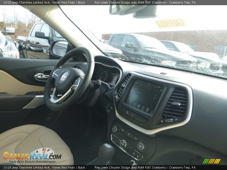 2018 Jeep Cherokee Limited 4x4 Velvet Red Pearl / Black Photo #10