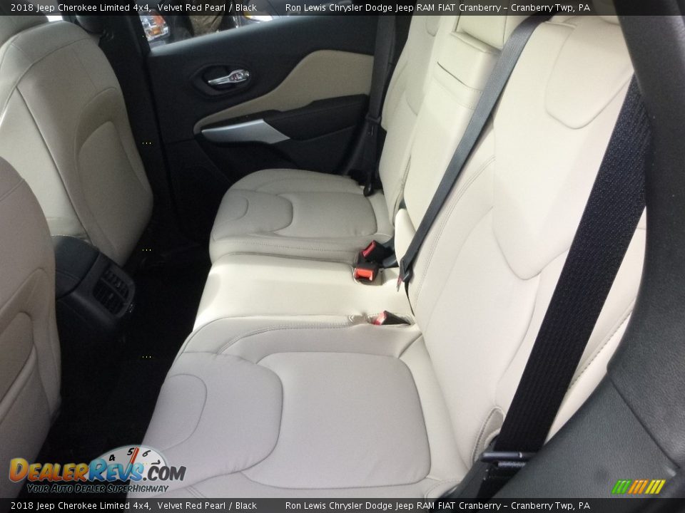 2018 Jeep Cherokee Limited 4x4 Velvet Red Pearl / Black Photo #12
