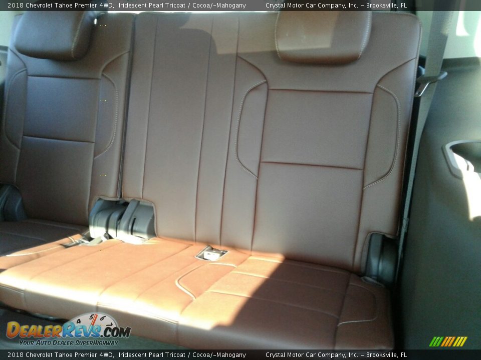 2018 Chevrolet Tahoe Premier 4WD Iridescent Pearl Tricoat / Cocoa/­Mahogany Photo #11