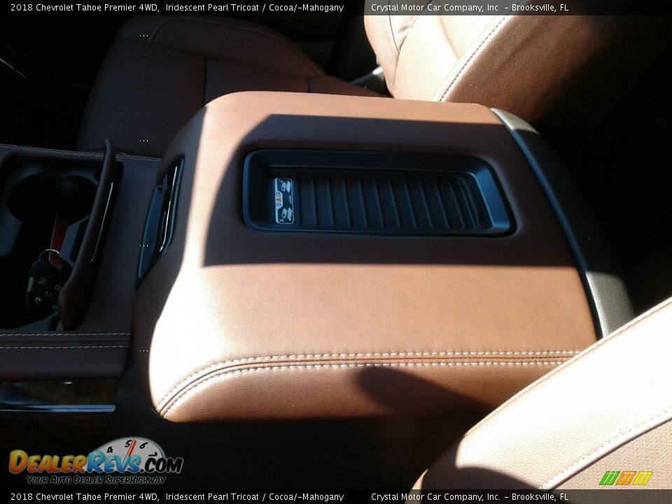 2018 Chevrolet Tahoe Premier 4WD Iridescent Pearl Tricoat / Cocoa/­Mahogany Photo #19