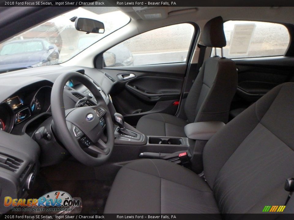 2018 Ford Focus SE Sedan Ingot Silver / Charcoal Black Photo #10