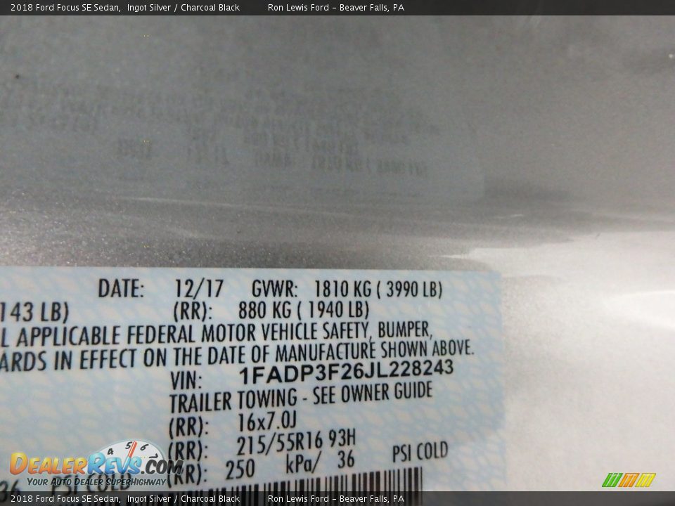 2018 Ford Focus SE Sedan Ingot Silver / Charcoal Black Photo #14