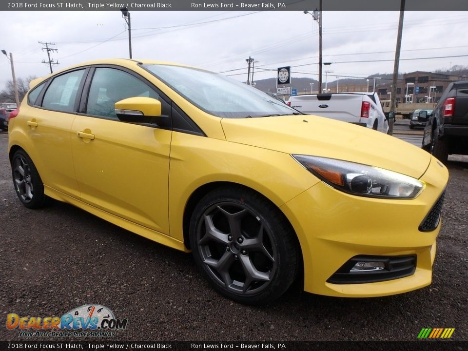 Triple Yellow 2018 Ford Focus ST Hatch Photo #9
