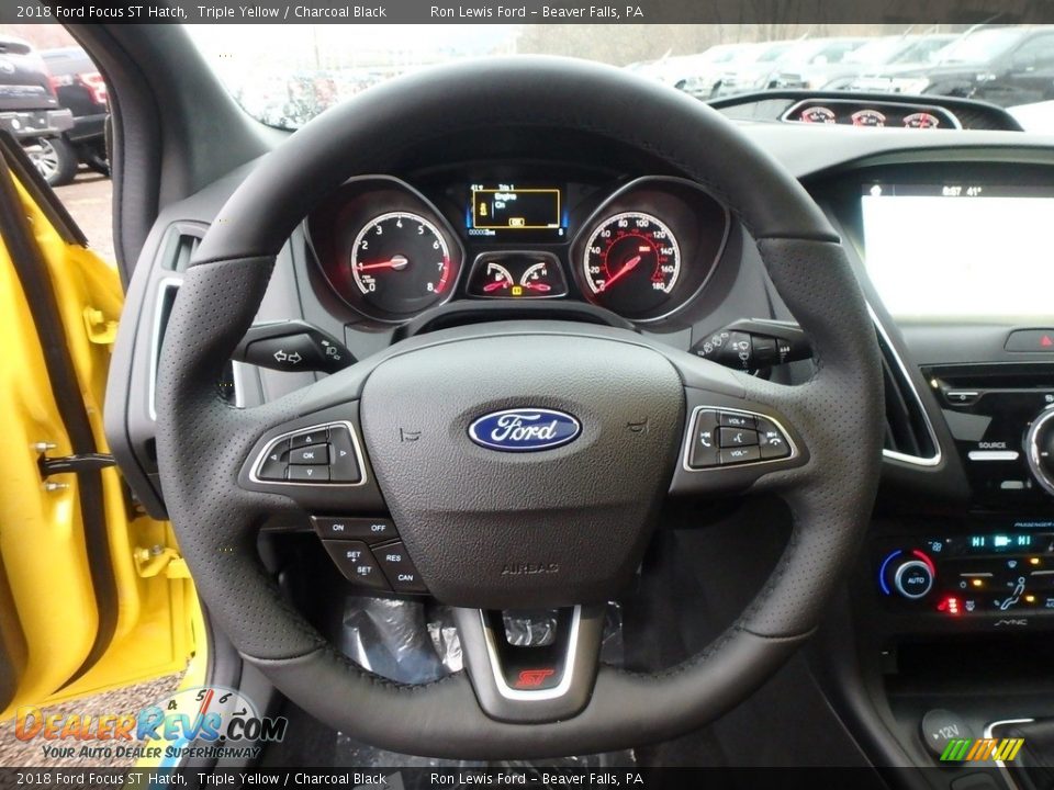 2018 Ford Focus ST Hatch Steering Wheel Photo #17