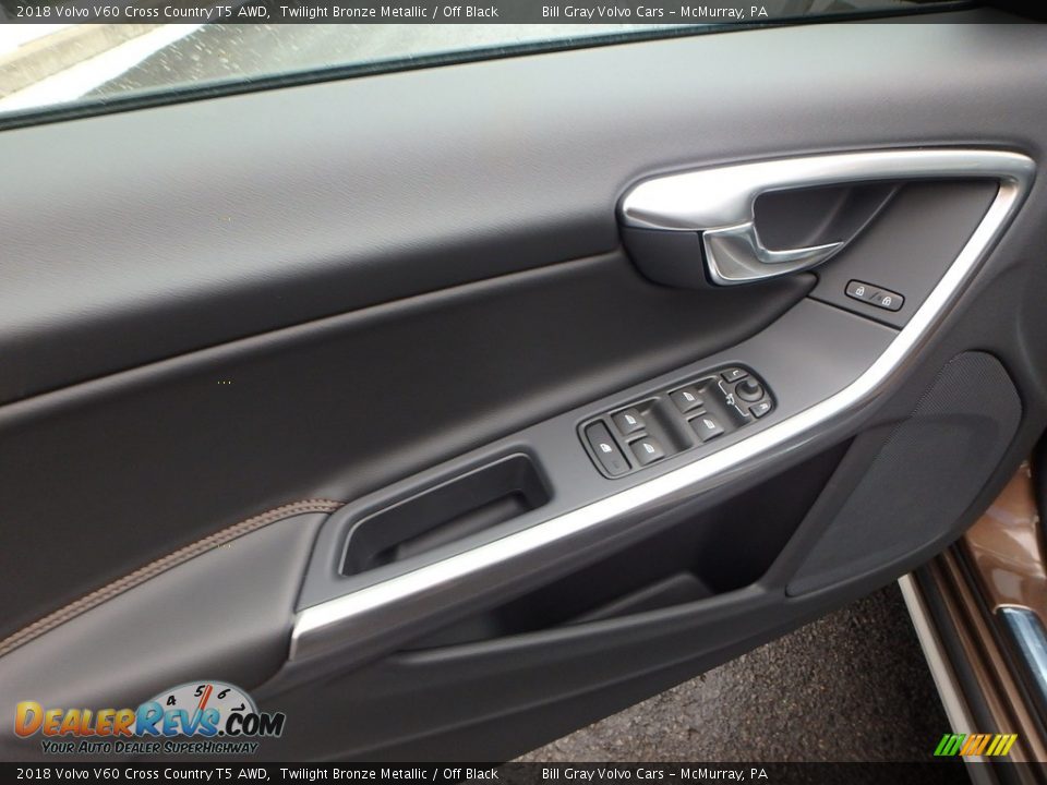 Door Panel of 2018 Volvo V60 Cross Country T5 AWD Photo #10