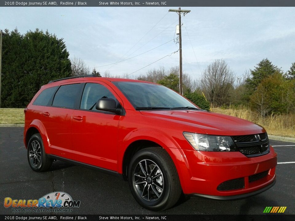 Front 3/4 View of 2018 Dodge Journey SE AWD Photo #4