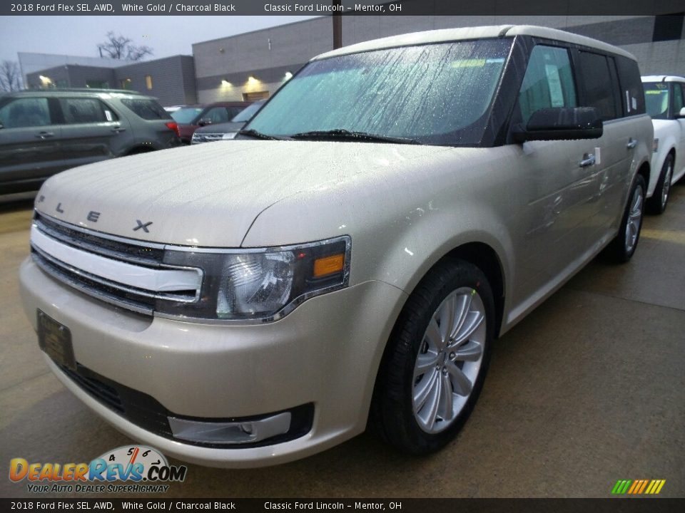 Front 3/4 View of 2018 Ford Flex SEL AWD Photo #1