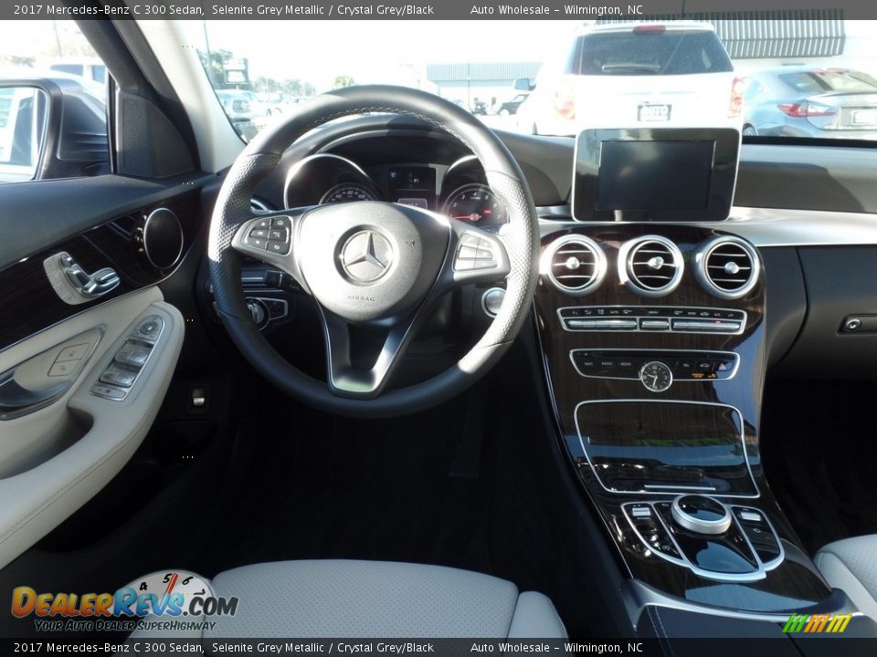 2017 Mercedes-Benz C 300 Sedan Selenite Grey Metallic / Crystal Grey/Black Photo #15