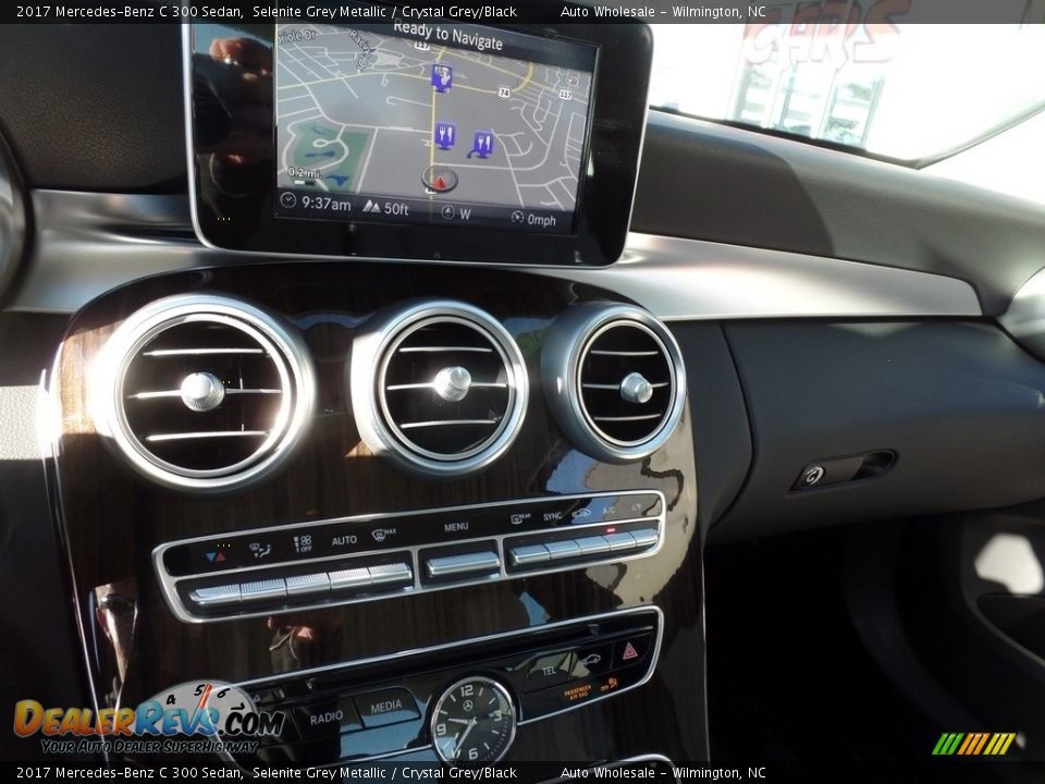 2017 Mercedes-Benz C 300 Sedan Selenite Grey Metallic / Crystal Grey/Black Photo #17