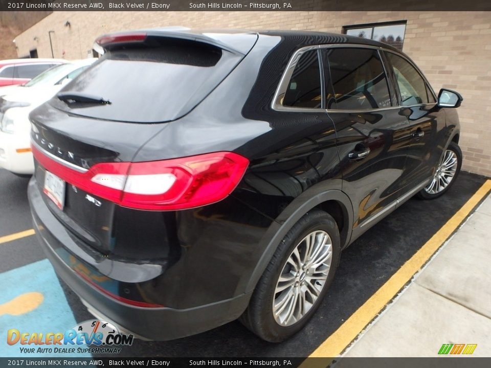 2017 Lincoln MKX Reserve AWD Black Velvet / Ebony Photo #4