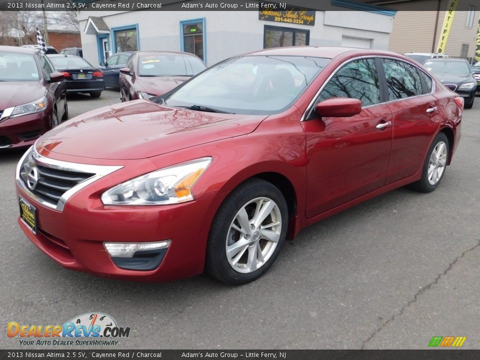 2013 Nissan Altima 2.5 SV Cayenne Red / Charcoal Photo #3