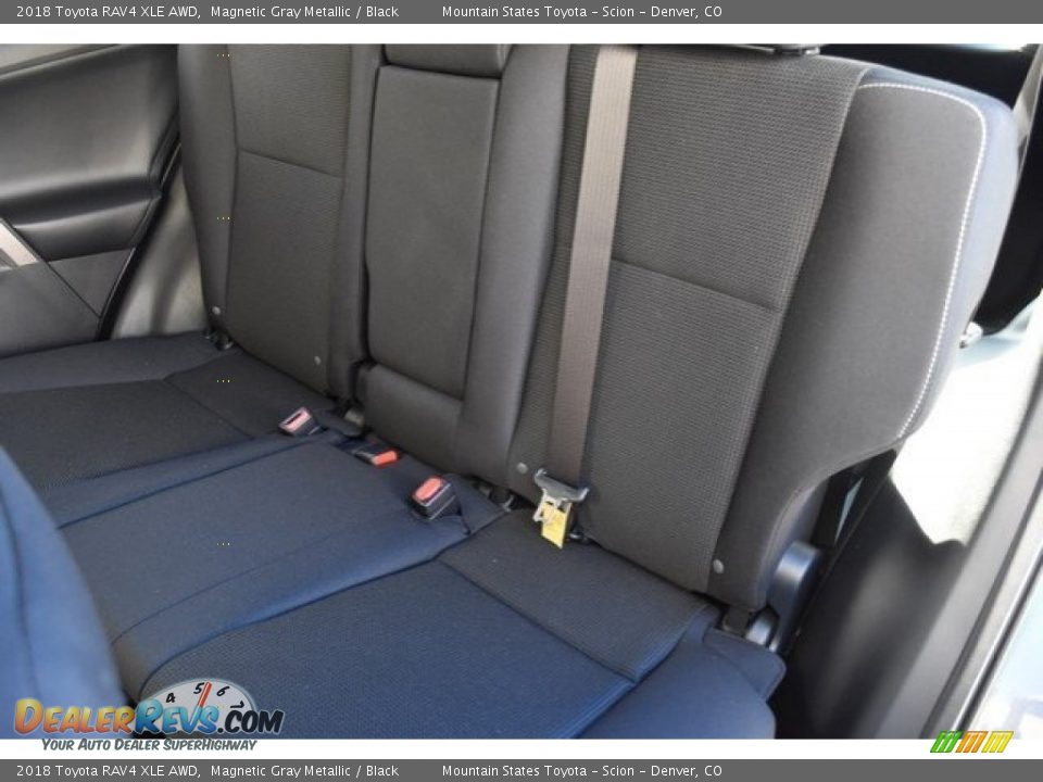 2018 Toyota RAV4 XLE AWD Magnetic Gray Metallic / Black Photo #7
