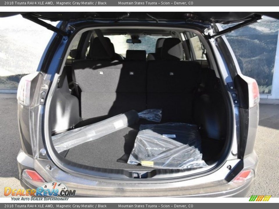 2018 Toyota RAV4 XLE AWD Magnetic Gray Metallic / Black Photo #8