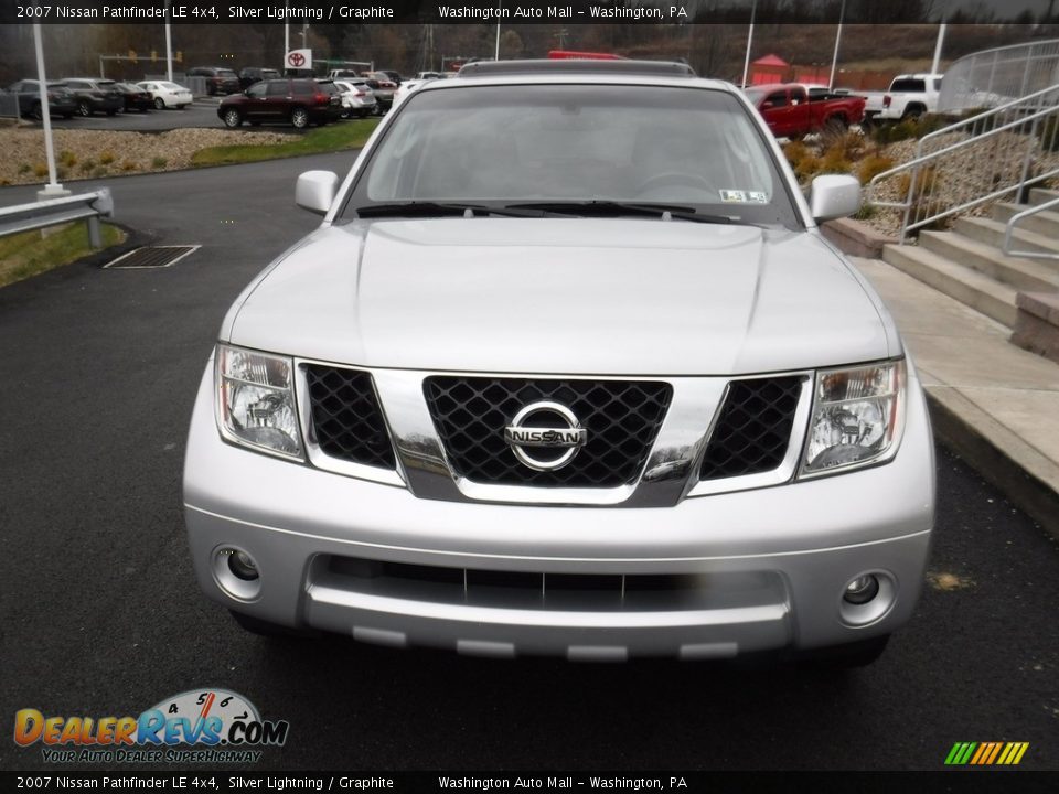 2007 Nissan Pathfinder LE 4x4 Silver Lightning / Graphite Photo #5