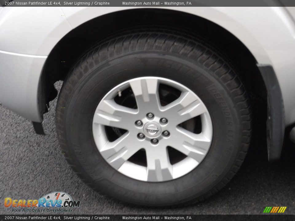 2007 Nissan Pathfinder LE 4x4 Silver Lightning / Graphite Photo #8
