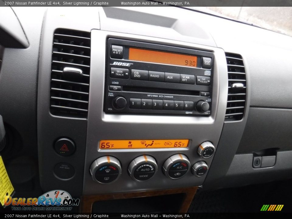 2007 Nissan Pathfinder LE 4x4 Silver Lightning / Graphite Photo #19
