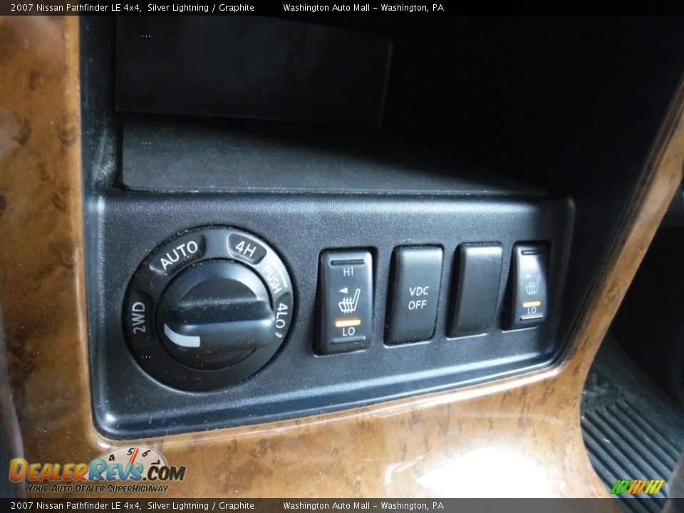 2007 Nissan Pathfinder LE 4x4 Silver Lightning / Graphite Photo #20