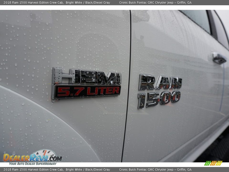 2018 Ram 1500 Harvest Edition Crew Cab Bright White / Black/Diesel Gray Photo #12