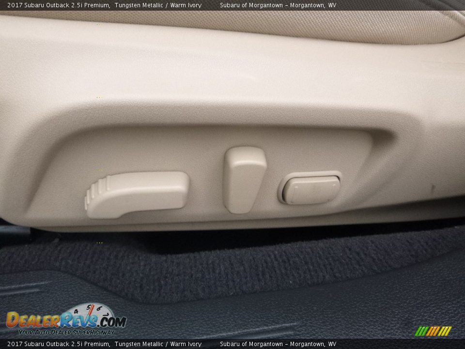 2017 Subaru Outback 2.5i Premium Tungsten Metallic / Warm Ivory Photo #17