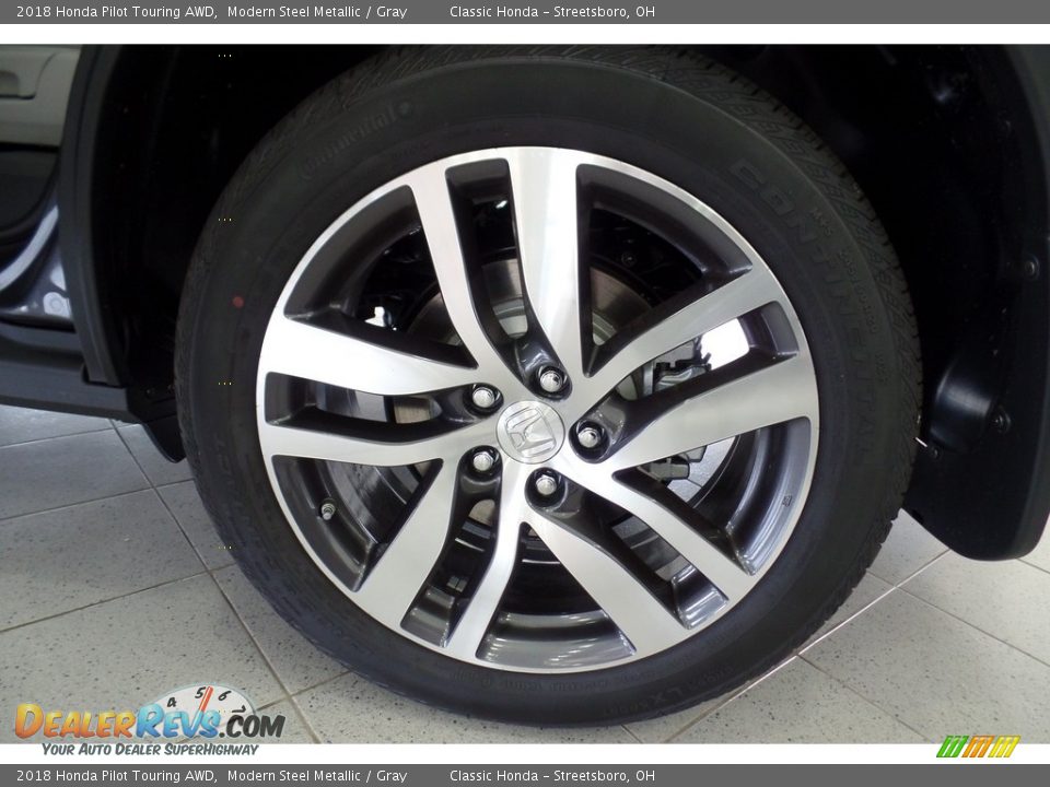 2018 Honda Pilot Touring AWD Modern Steel Metallic / Gray Photo #11
