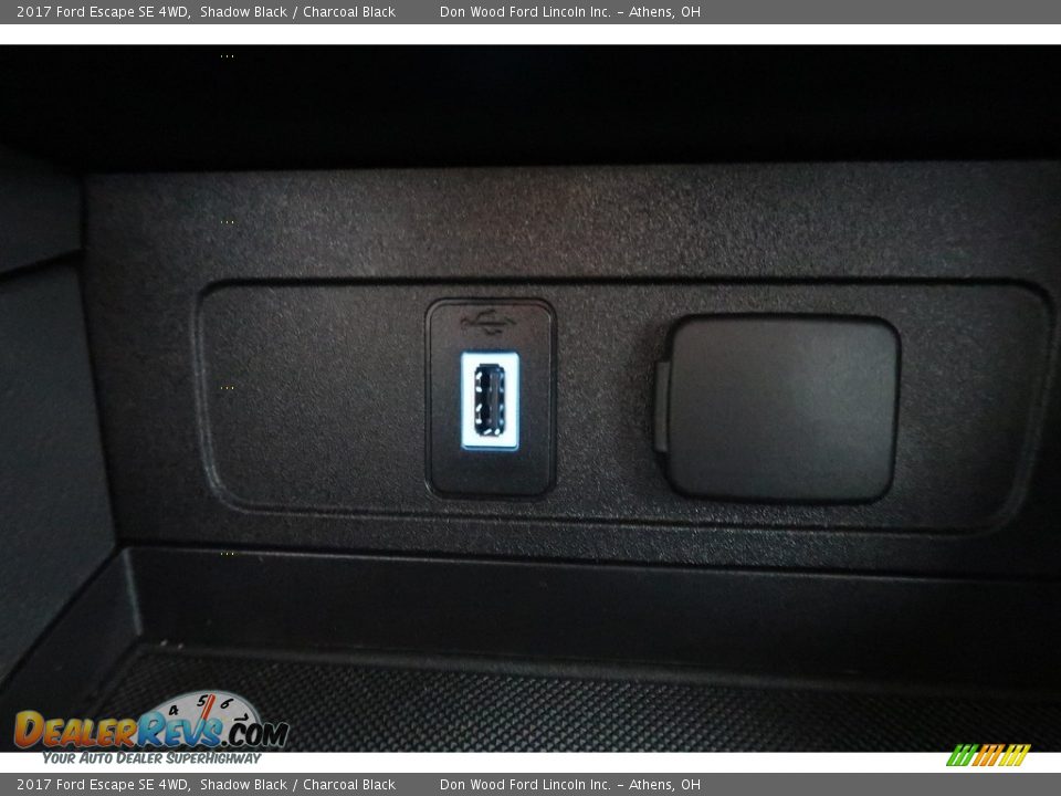2017 Ford Escape SE 4WD Shadow Black / Charcoal Black Photo #2