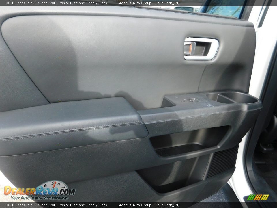2011 Honda Pilot Touring 4WD White Diamond Pearl / Black Photo #24