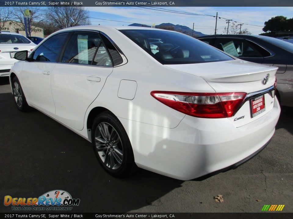 2017 Toyota Camry SE Super White / Black Photo #4