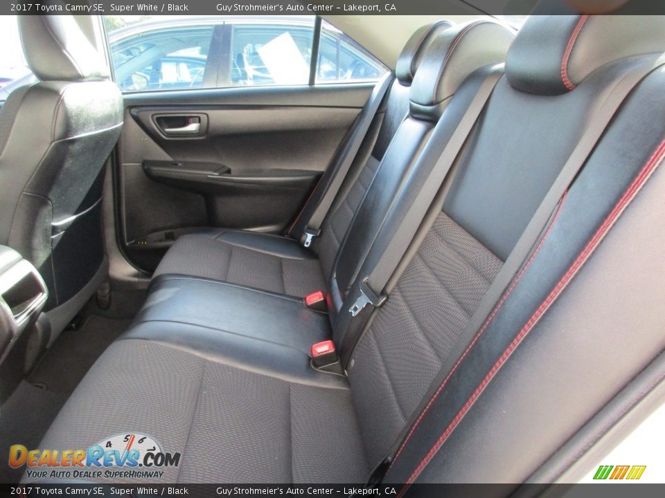 2017 Toyota Camry SE Super White / Black Photo #8