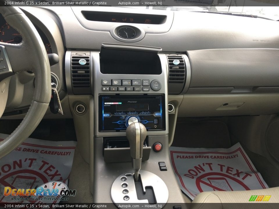 2004 Infiniti G 35 x Sedan Brilliant Silver Metallic / Graphite Photo #13
