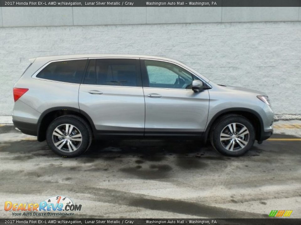Lunar Silver Metallic 2017 Honda Pilot EX-L AWD w/Navigation Photo #2