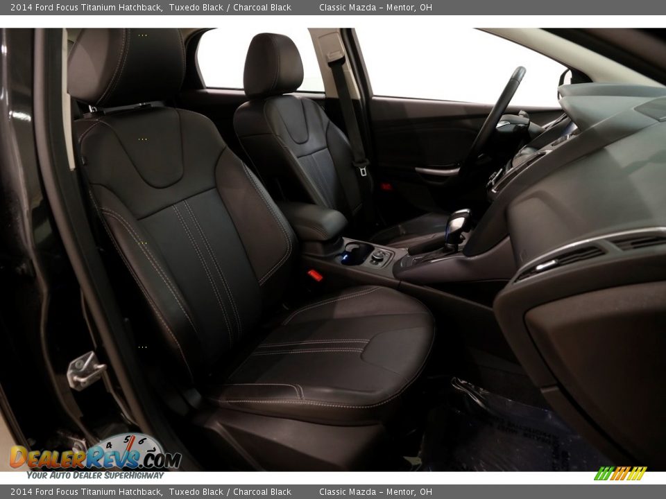 2014 Ford Focus Titanium Hatchback Tuxedo Black / Charcoal Black Photo #12