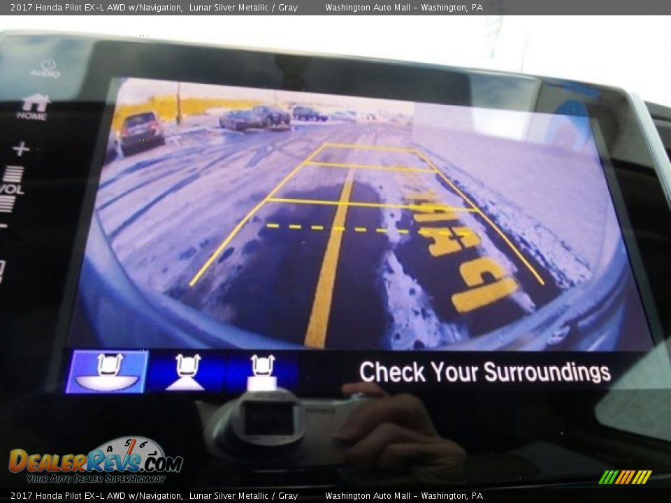 2017 Honda Pilot EX-L AWD w/Navigation Lunar Silver Metallic / Gray Photo #28