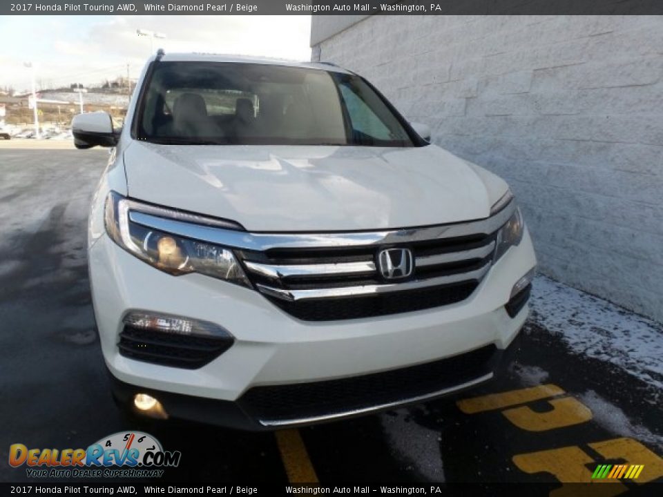 2017 Honda Pilot Touring AWD White Diamond Pearl / Beige Photo #3
