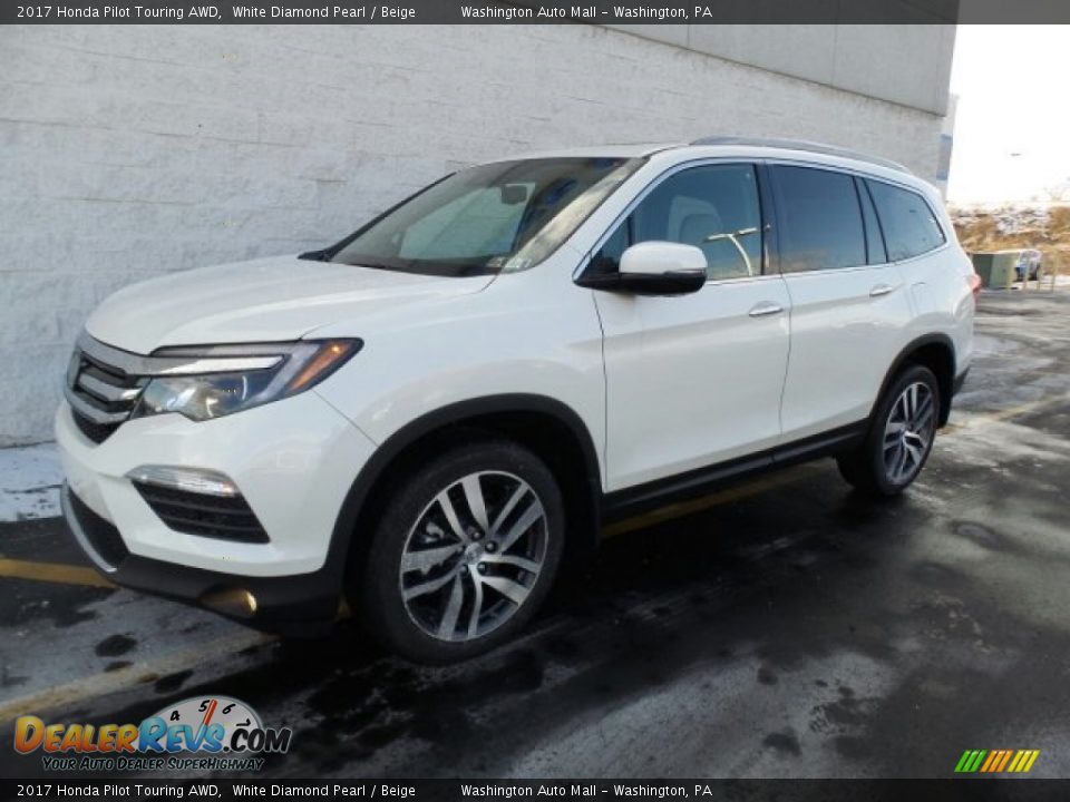 2017 Honda Pilot Touring AWD White Diamond Pearl / Beige Photo #5