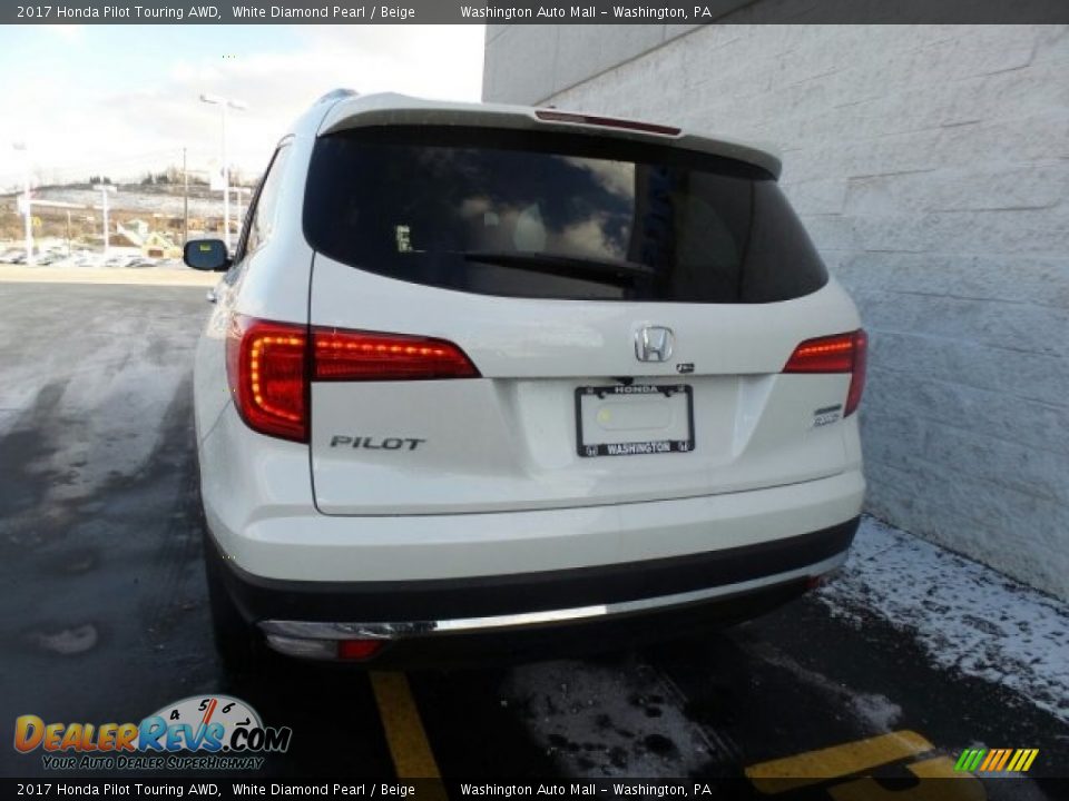 2017 Honda Pilot Touring AWD White Diamond Pearl / Beige Photo #7