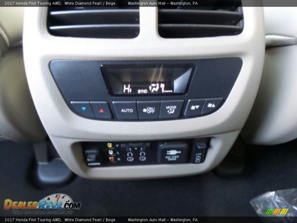 2017 Honda Pilot Touring AWD White Diamond Pearl / Beige Photo #12