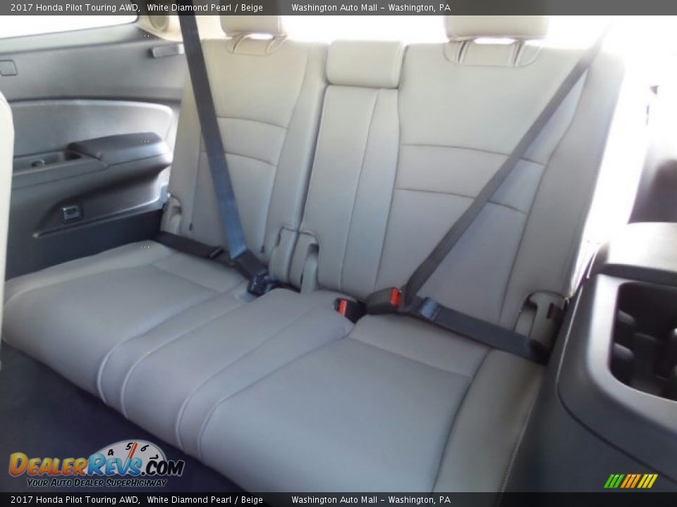 2017 Honda Pilot Touring AWD White Diamond Pearl / Beige Photo #14