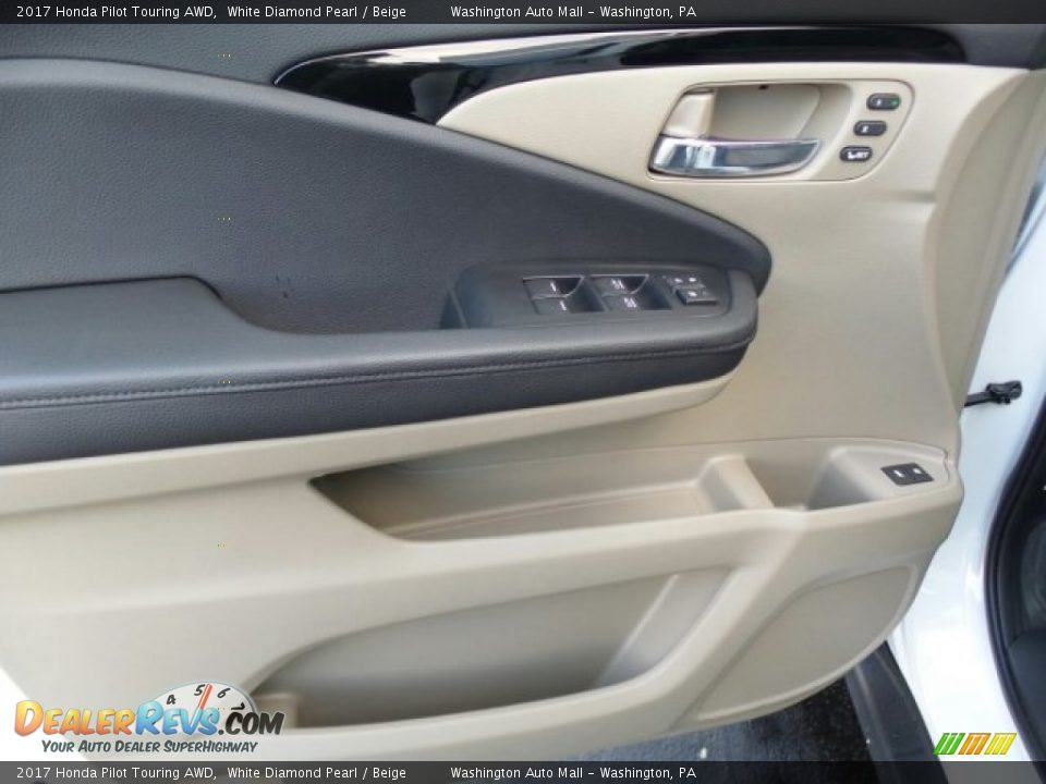 2017 Honda Pilot Touring AWD White Diamond Pearl / Beige Photo #16
