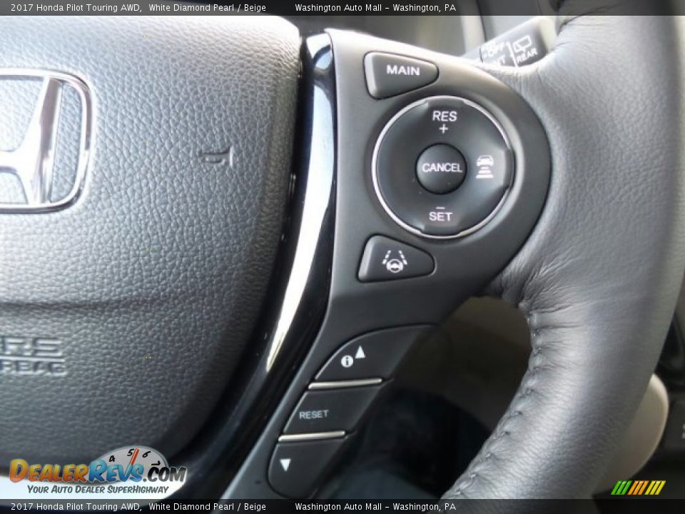 2017 Honda Pilot Touring AWD White Diamond Pearl / Beige Photo #24
