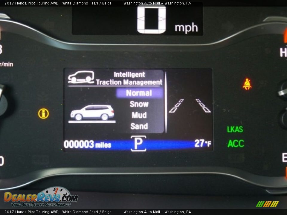 2017 Honda Pilot Touring AWD White Diamond Pearl / Beige Photo #31
