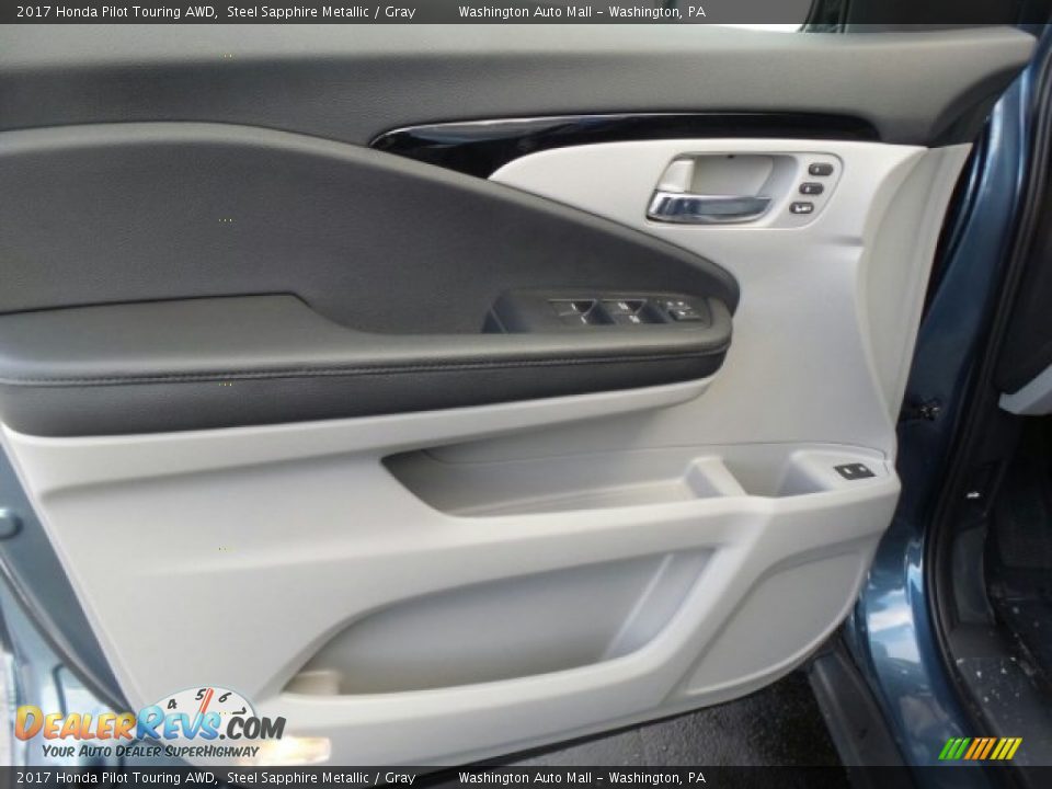 2017 Honda Pilot Touring AWD Steel Sapphire Metallic / Gray Photo #16