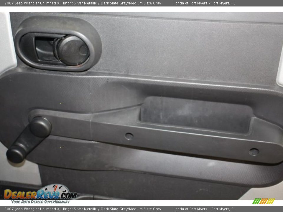2007 Jeep Wrangler Unlimited X Bright Silver Metallic / Dark Slate Gray/Medium Slate Gray Photo #22