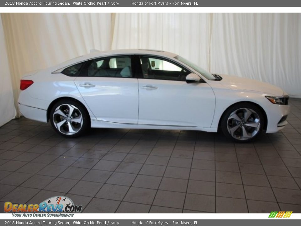 2018 Honda Accord Touring Sedan White Orchid Pearl / Ivory Photo #3