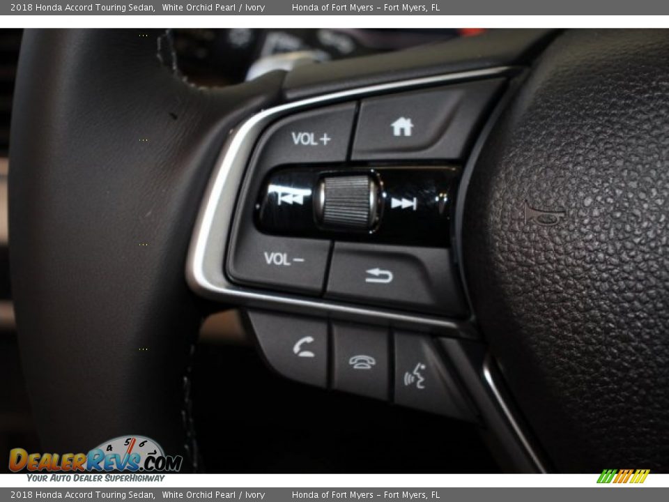 2018 Honda Accord Touring Sedan White Orchid Pearl / Ivory Photo #14