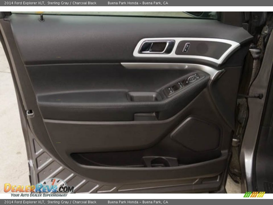 2014 Ford Explorer XLT Sterling Gray / Charcoal Black Photo #25