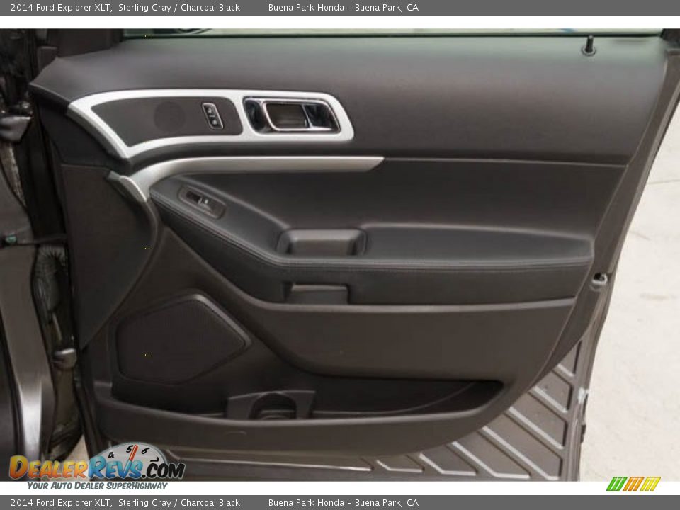 2014 Ford Explorer XLT Sterling Gray / Charcoal Black Photo #28
