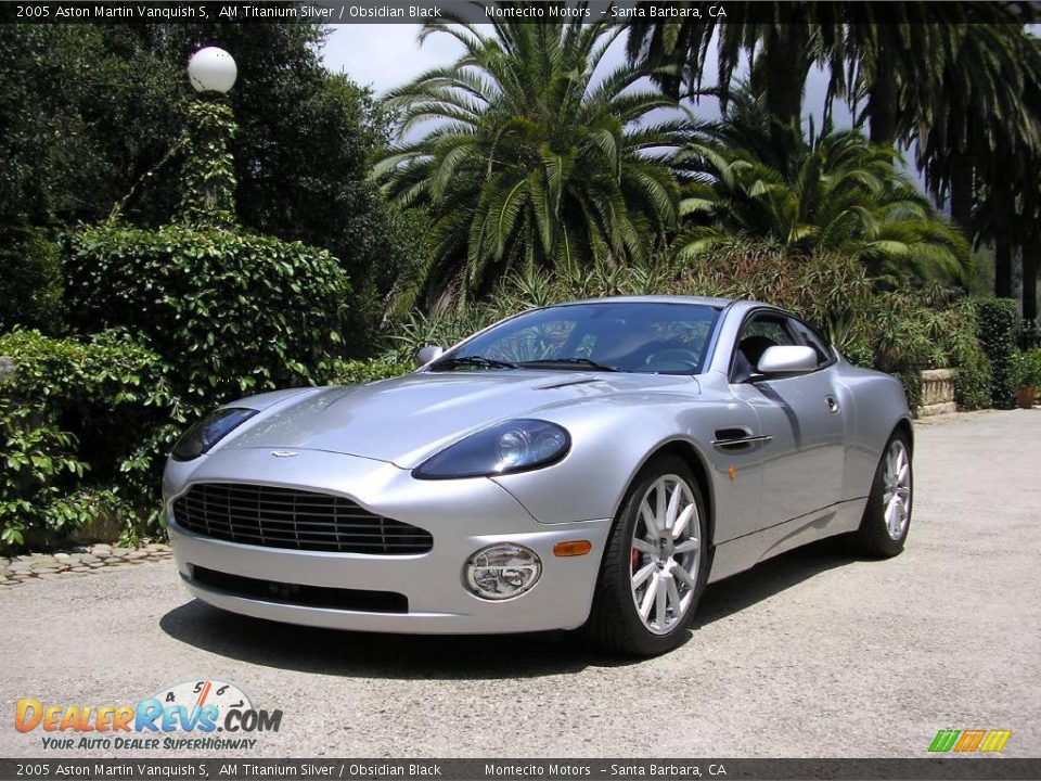 2005 Aston Martin Vanquish S AM Titanium Silver / Obsidian Black Photo #2