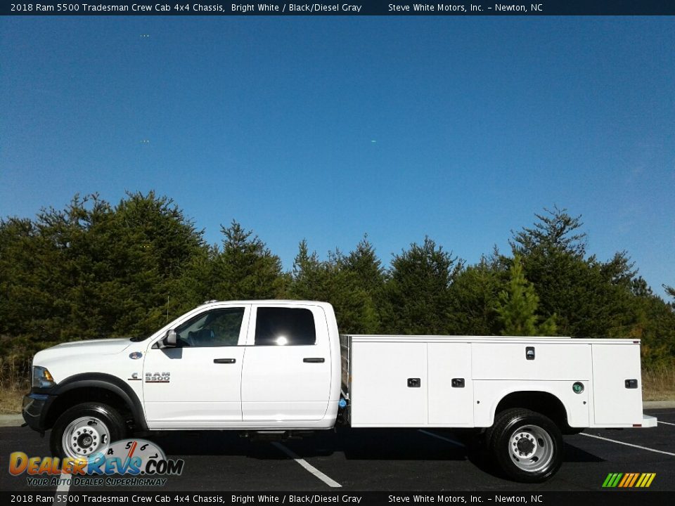 2018 Ram 5500 Tradesman Crew Cab 4x4 Chassis Bright White / Black/Diesel Gray Photo #1