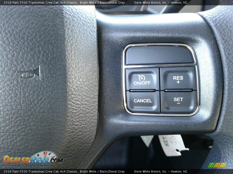 2018 Ram 5500 Tradesman Crew Cab 4x4 Chassis Bright White / Black/Diesel Gray Photo #21