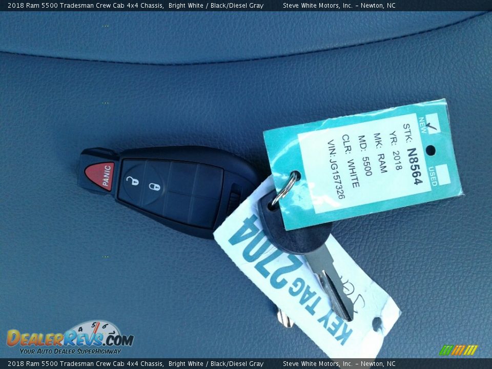 2018 Ram 5500 Tradesman Crew Cab 4x4 Chassis Bright White / Black/Diesel Gray Photo #30